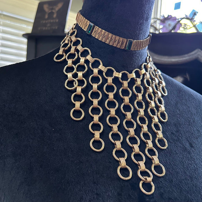 Floral book chain circle bib
