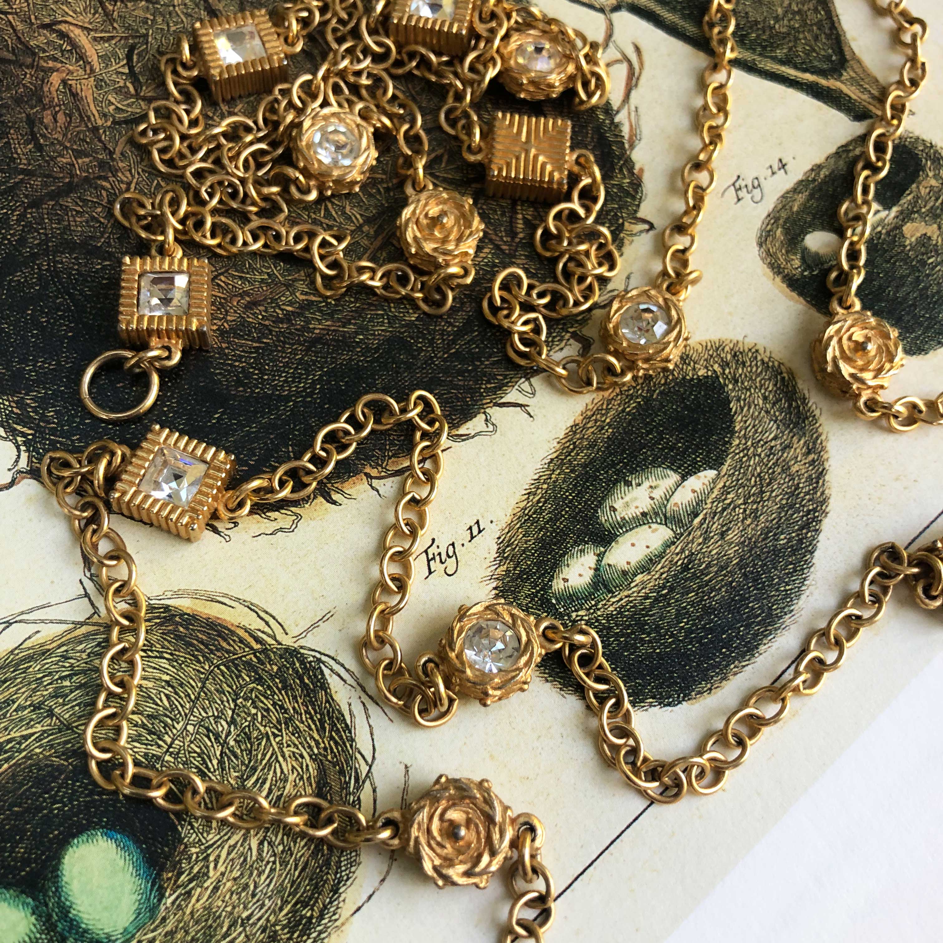 Bird's Nest Station Chain
