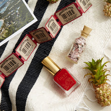 Flora 1761 Nail Lacquer in Flanders Poppy