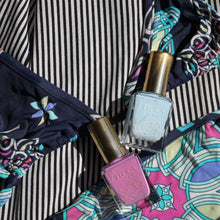 Flora 1761 Nail Lacquer in African Lily