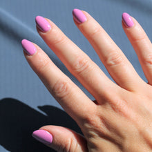 Flora 1761 Nail Lacquer in Foxglove