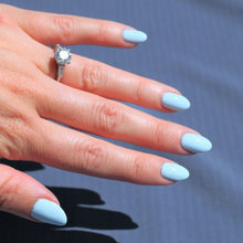 Flora 1761 Nail Lacquer in African Lily