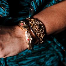 Kissing Crocodilians