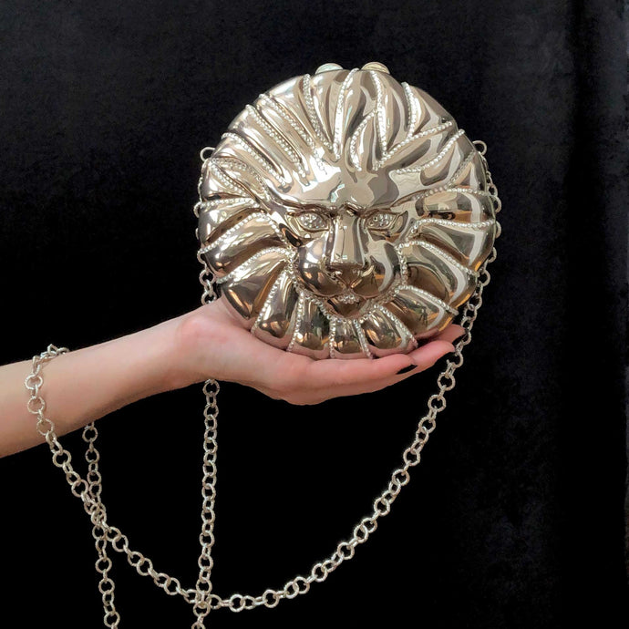 Dramatic Lion Clutch