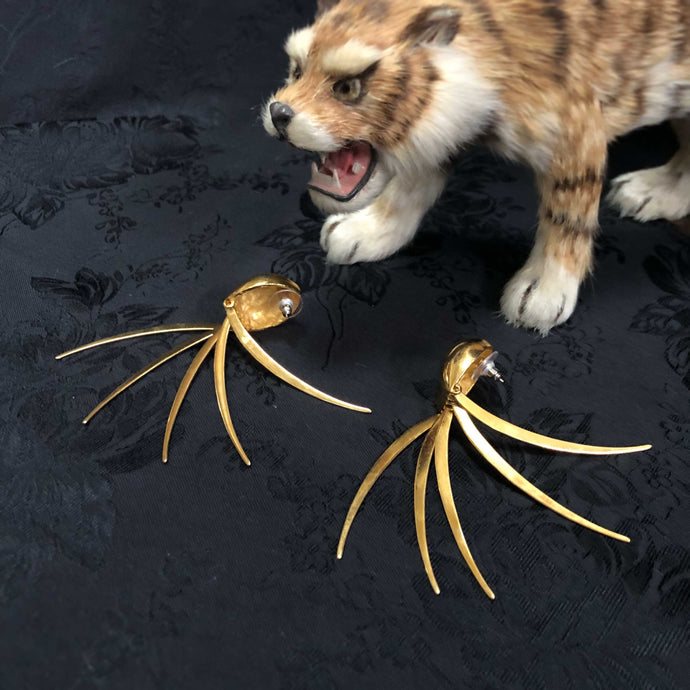 Mega Claws!