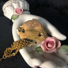 Emerald Buckle Perfume Pendant