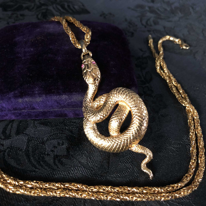 Rosy-eyed serpent