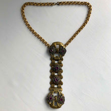 Royal Feathers Bookchain Pendant