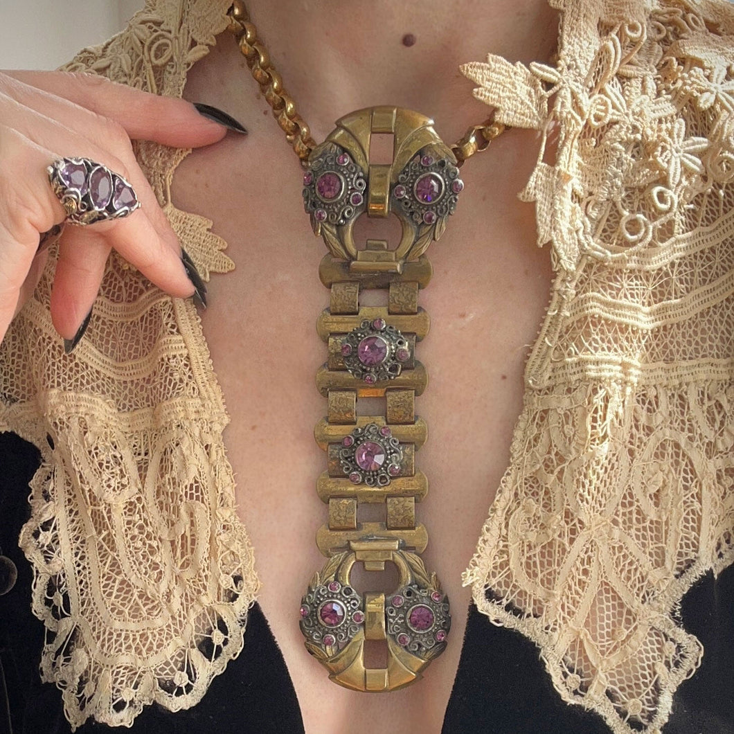 Royal Feathers Bookchain Pendant