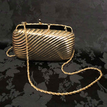 Serpentine Clutch