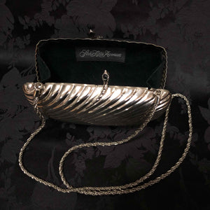 Serpentine Clutch